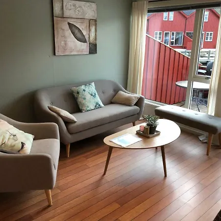 Brygge Rorbu * Ballstad