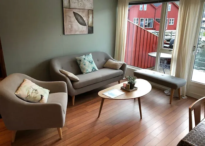 Brygge Rorbu * Ballstad