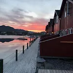 Brygge Rorbu Ballstad